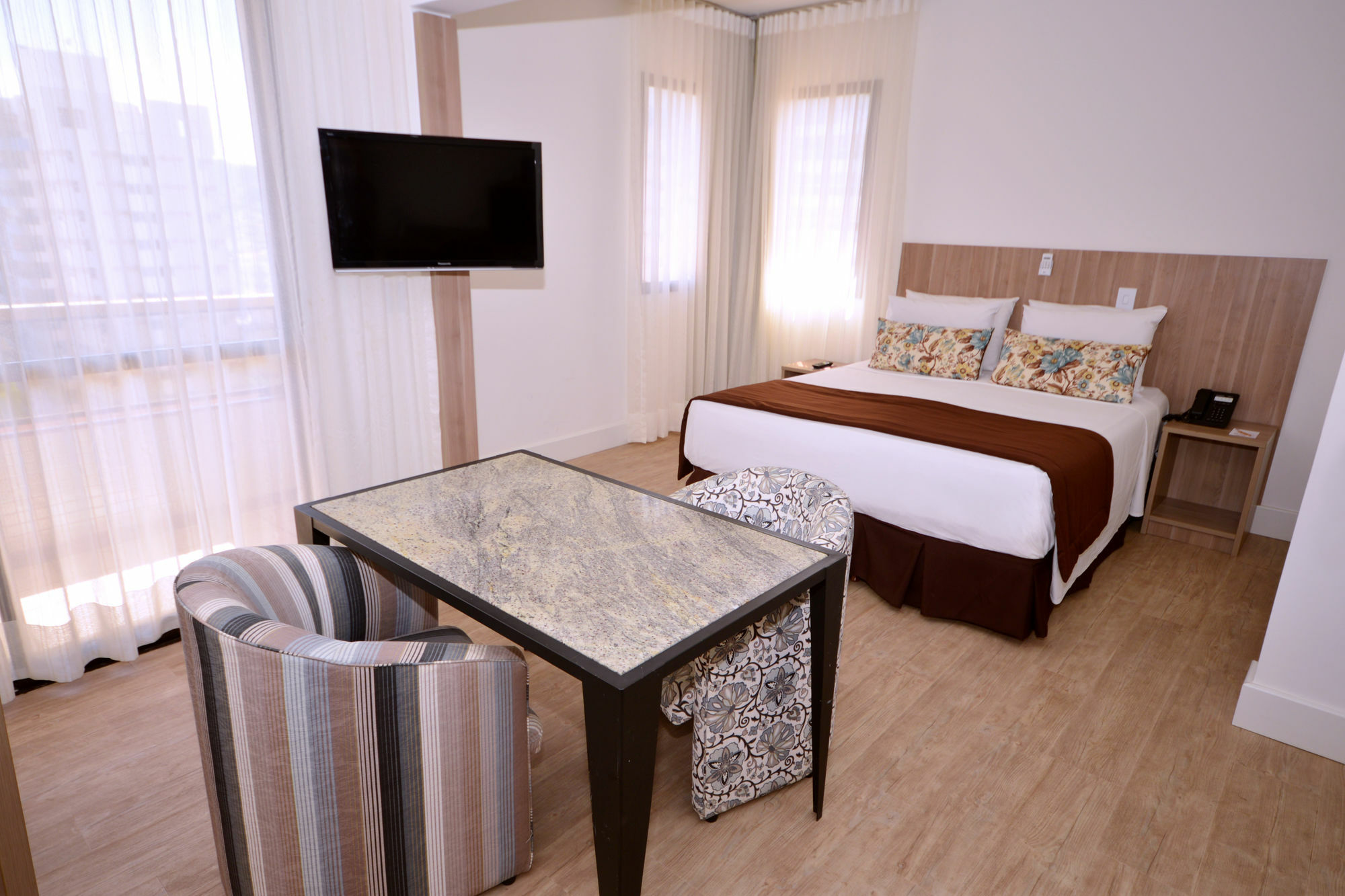 Slaviero Vitoria Hotel ภายนอก รูปภาพ