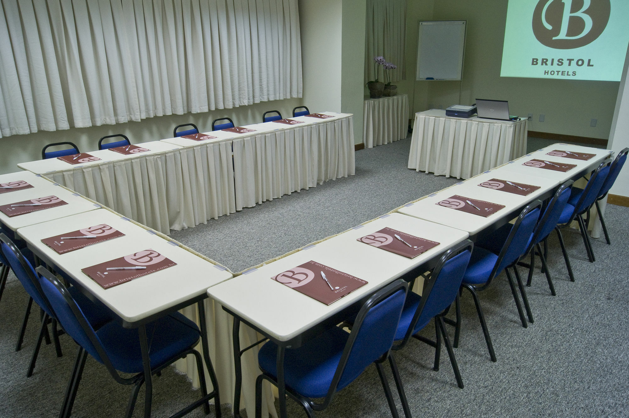 Slaviero Vitoria Hotel ภายนอก รูปภาพ